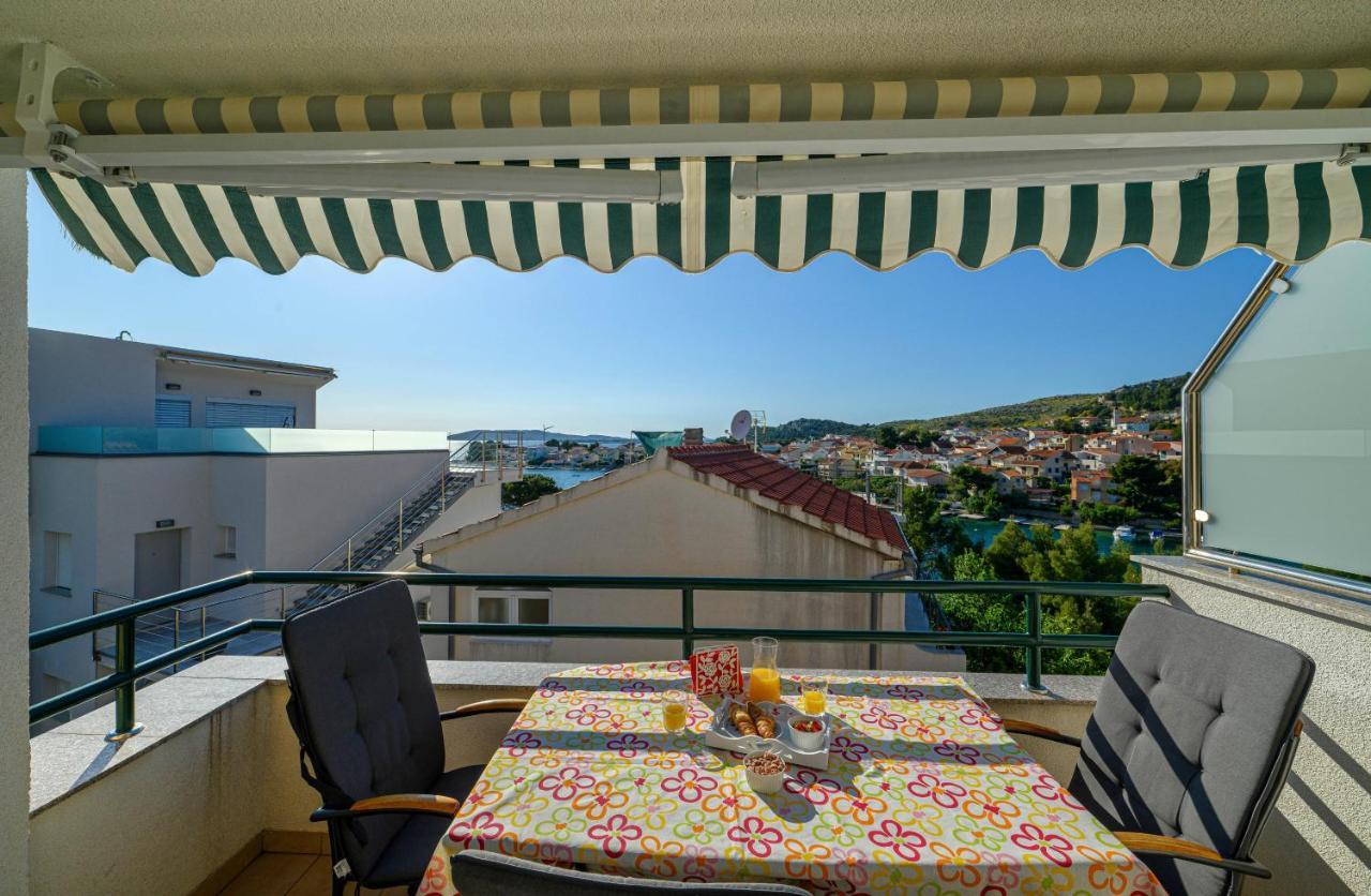 Apartments Vala Zaboric - With Boat Mooring 外观 照片