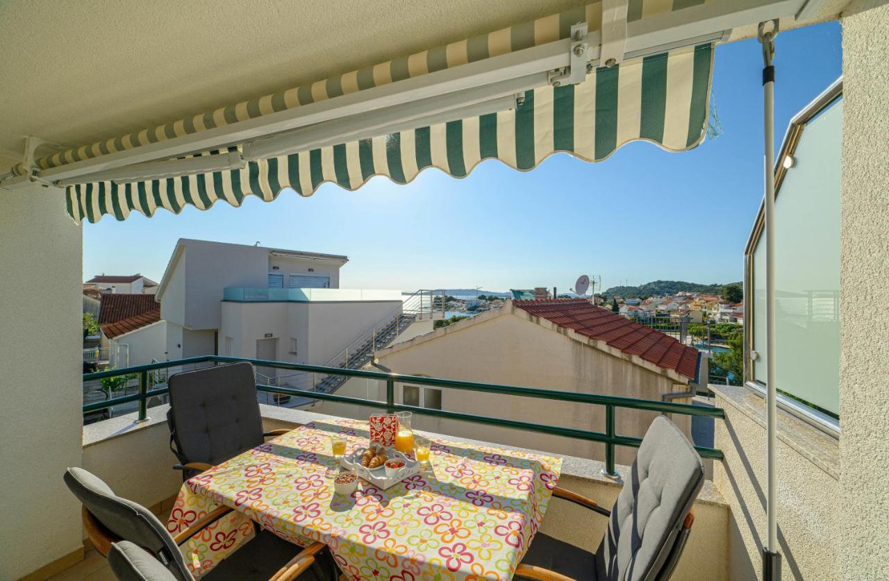 Apartments Vala Zaboric - With Boat Mooring 外观 照片